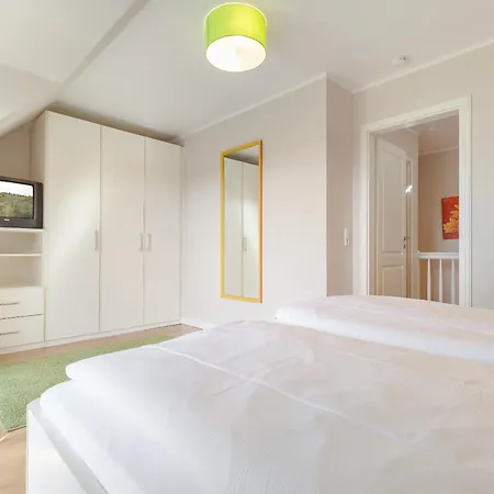 Katja Holiday home Wenningstedt-Braderup